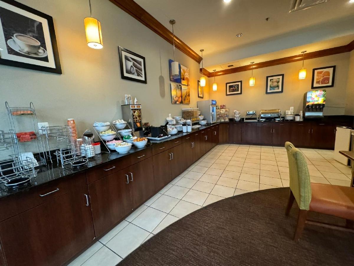 莱克星顿公园康福特茵套房酒店 列克星敦帕克 外观 照片